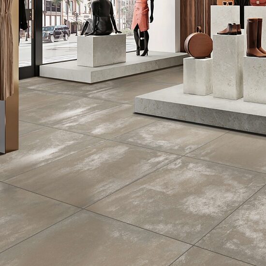 60×60 cm Brillante Beige / Carving (~208 SEK/m²) 